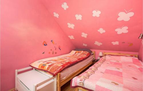 Stunning Home In Fuzine With 2 Bedrooms