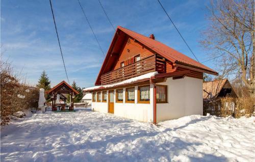 Stunning Home In Fuzine With 2 Bedrooms