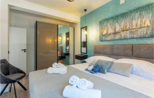 Awesome Apartment In Sali With Jacuzzi, Wifi And 2 Bedrooms