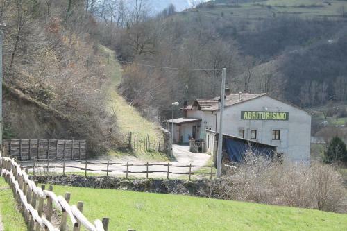 Agroturismo Agriturismo Il Casale Pica