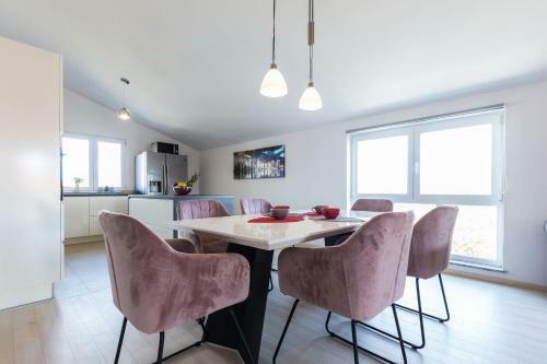 Ivan07 Spacious 3br Apartment With Terrace