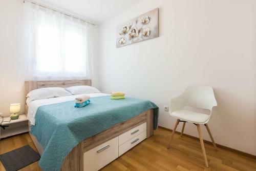 Tanja Modern Apartment With Balcony And Parking Garage