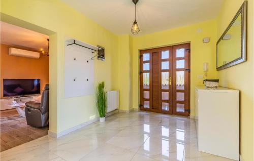 Awesome Apartment In Pula With Wifi And 5 Bedrooms