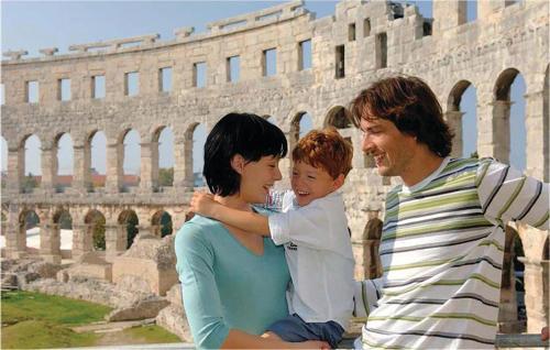 Nice Apartment In Pula With 2 Bedrooms