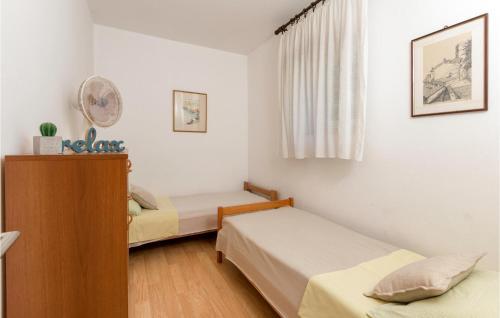 Nice Apartment In Pula With 2 Bedrooms