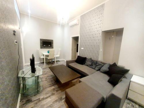 Lulu Apartments