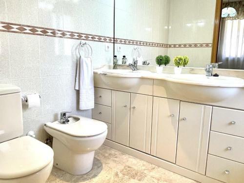 Apartbeach Illes Balears Junto Playa Y Parking