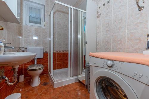 Apartment In Dramalj 41531