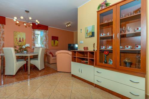 Apartment In Dramalj 41531