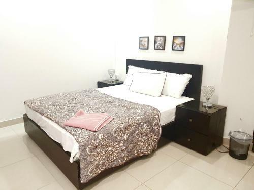 Apartamento Eco Friendly 1,2 Bed Apt In Civic Centre, Bahria Town