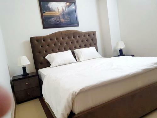 Apartamento Eco Friendly 1,2 Bed Apt In Civic Centre, Bahria Town