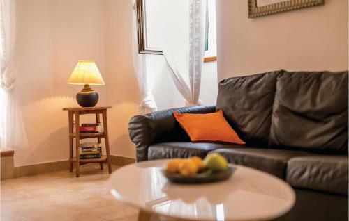 Three-bedroom Holiday Home In Kotor