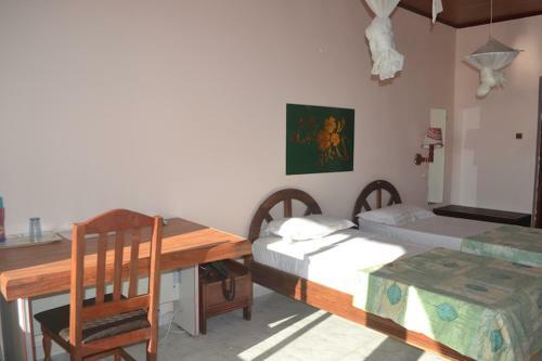 Hotel H�tel Les Arcades