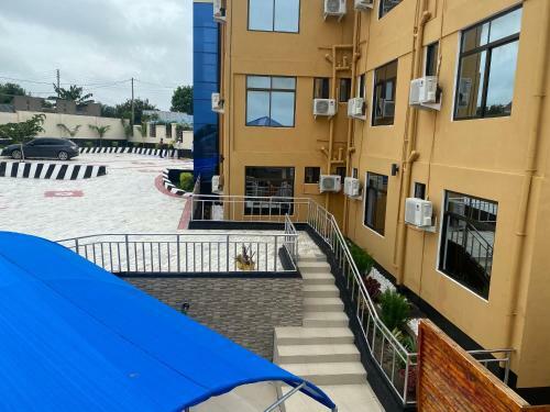Vose Hotel