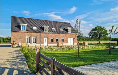 Stunning Home In Hunsel With Wifi And 3 Bedrooms