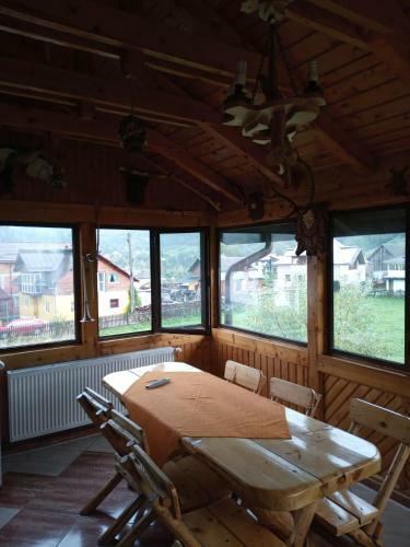 Hostal Izvorul Dambovitei