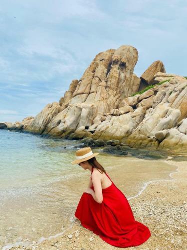 Y?n V�ng Hotel & Apartment Nha Trang - C?nh Ch? ??m