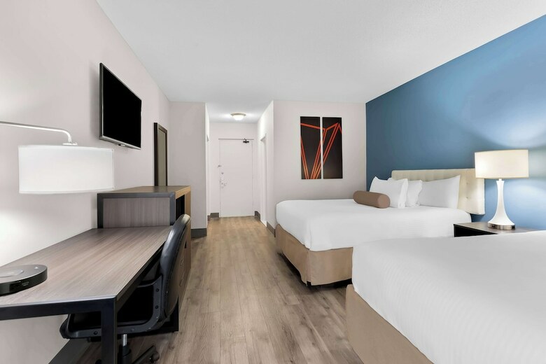 Howard Johnson Plaza Hotel Windsor