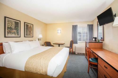 Hotel Airport Value Inn & Suites