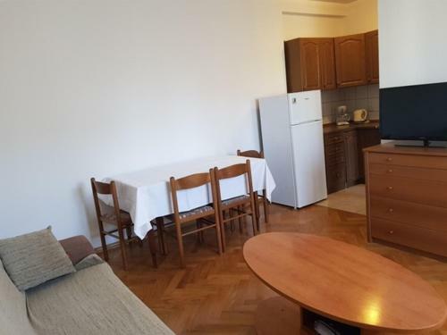 Family Apartment Mira