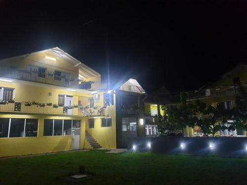 Apartmani Plavi