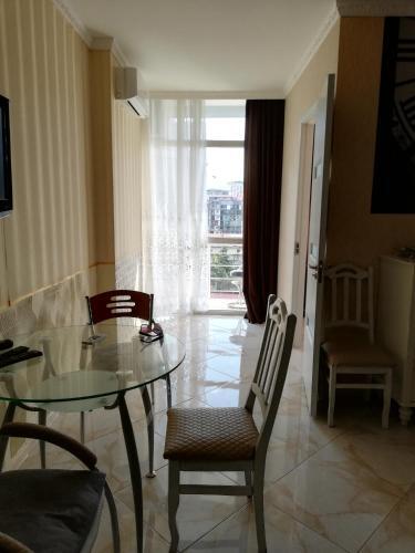 Apartamento Parnavaz Mepe Str 150