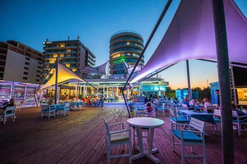 Apartamento White Tower Studio Deluxe Mamaia Summerland