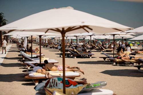 Apartamento White Tower Studio Deluxe Mamaia Summerland