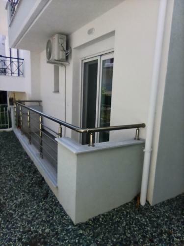 Steps To The Sea