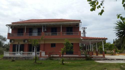 Foteinos Apartments