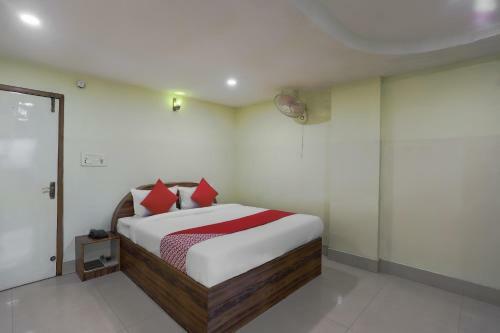 Oyo 71366 Krishna Hotel