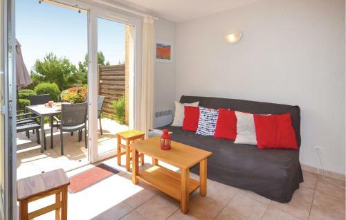 Two-bedroom Holiday Home In Calvisson