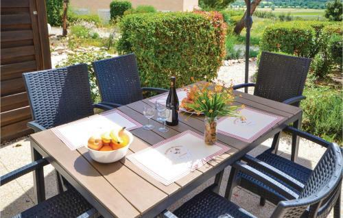 Two-bedroom Holiday Home In Calvisson