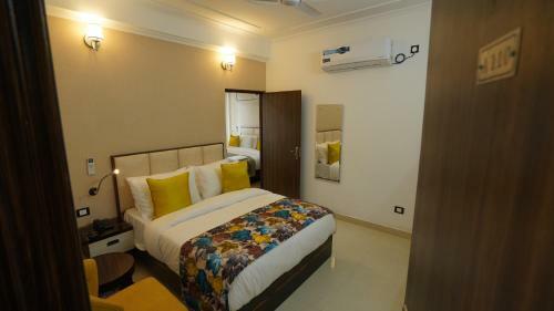 M K Hotel And Restaurant