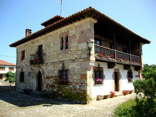 Apartamentos La Casa Solariega