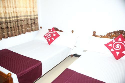 Hostal Rathnapala Guest