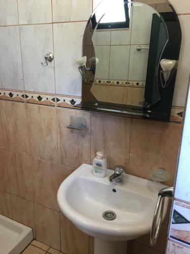 Monda Apartments Dhermi