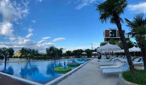 Hotel Principe Del Lago