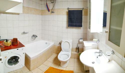 Spacious Holiday Apartment