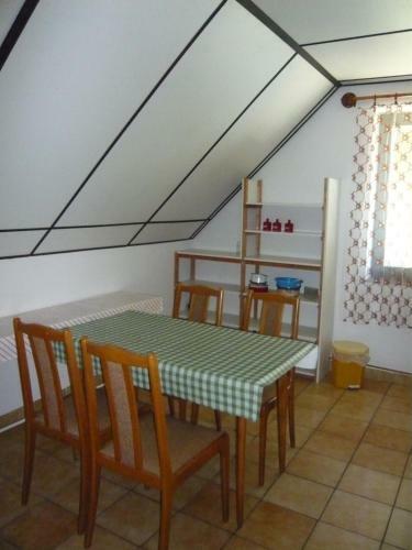Andrea Apartman Als�p�hok