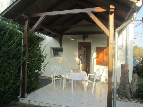 Apartamento Fenyves Villa
