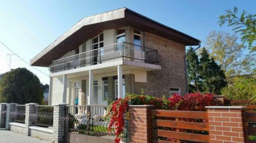 Apartamento Fenyves Villa