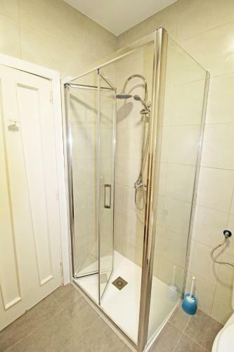 Apartamento C�ntrico Y Espacioso Piso En Barrio Tranquilo