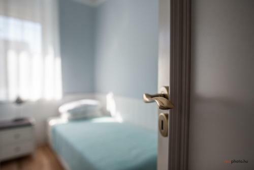 N�-ko Apartmanh�z
