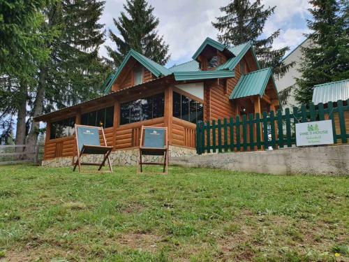 Lodge Pines House