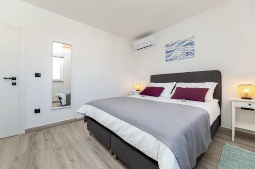 Deluxe Apartment Milazzi With Terrace