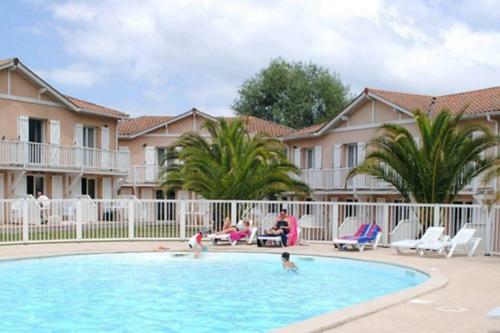 Charmante Maison De Vacances T3 Dans R�sidence Avec Piscine