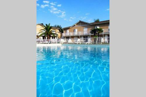Charmante Maison De Vacances T3 Dans R�sidence Avec Piscine