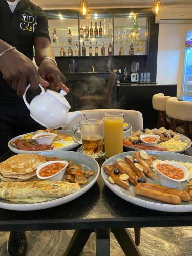 Hotel Vido Cafe Lodge