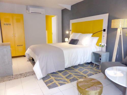 Hostal Villa Les Amarantes